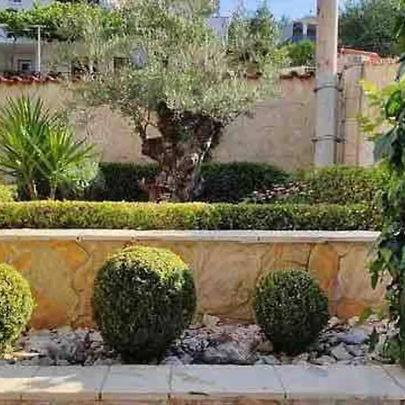 Villa Mala - Pool - Jacuzzi - 5 Min. Zum Meer Trogir Exterior photo
