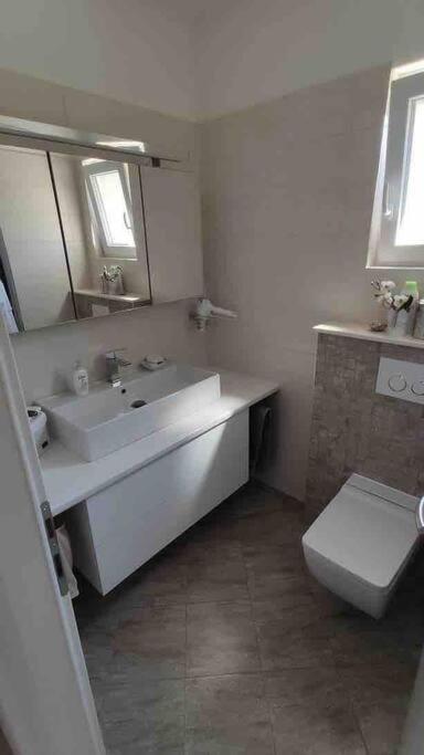 Villa Mala - Pool - Jacuzzi - 5 Min. Zum