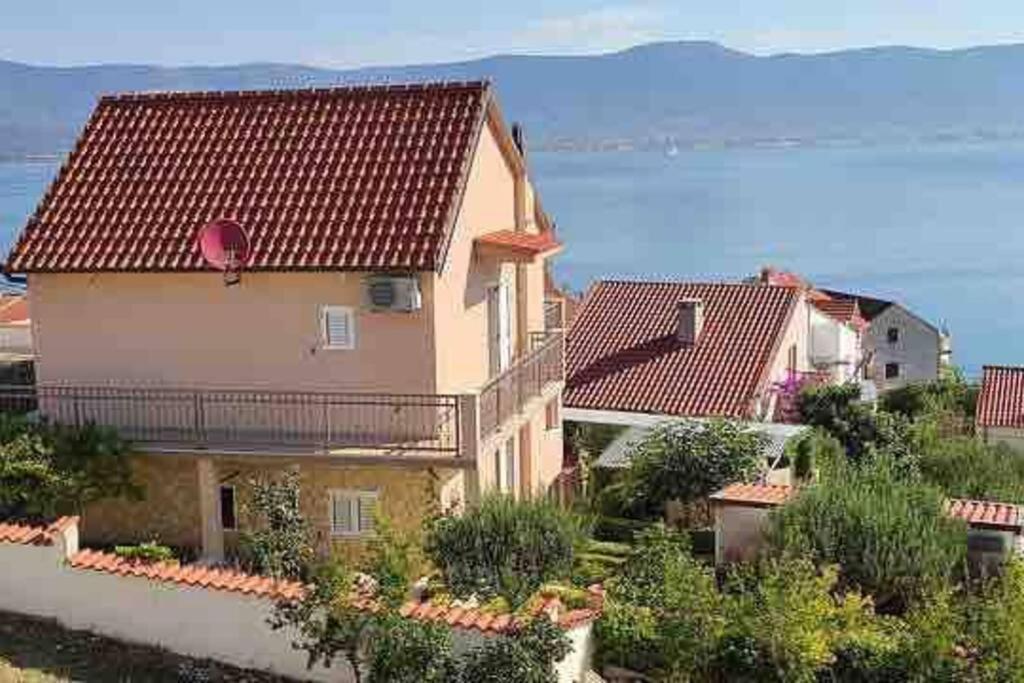 Mala - Pool - Jacuzzi - 5 Min. Zum Villa *