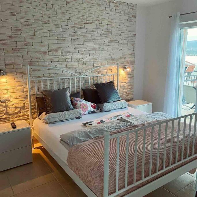 Villa Mala - Pool - Jacuzzi - 5 Min. Zum